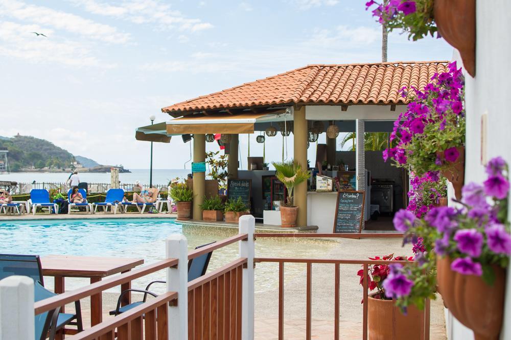 Cabanas Del Capitan Hotell Rincon de Guayabitos Exteriör bild