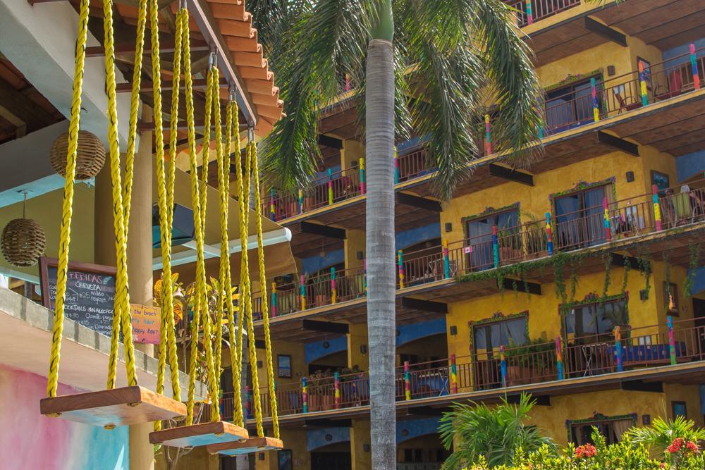 Cabanas Del Capitan Hotell Rincon de Guayabitos Exteriör bild