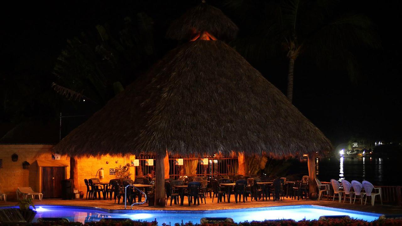 Cabanas Del Capitan Hotell Rincon de Guayabitos Exteriör bild