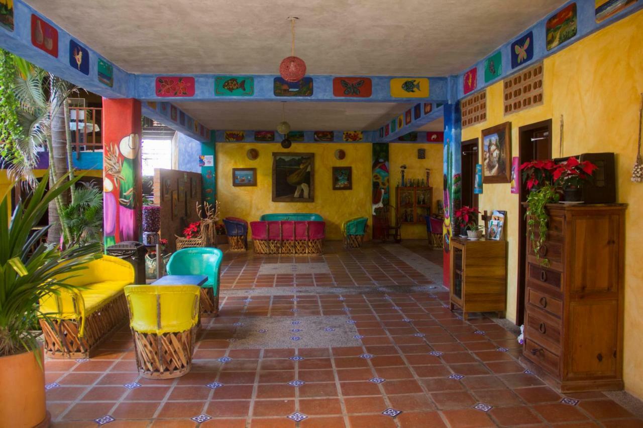 Cabanas Del Capitan Hotell Rincon de Guayabitos Exteriör bild